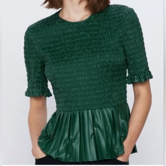 Zara Women's Top S Green Smocked Peplum - Picture 1 of 8